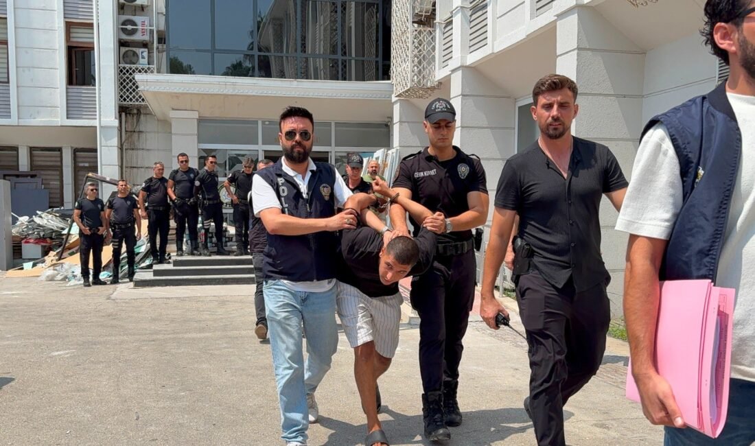 Mersin’de anne-kızı öldüren sanığa 2 kez ağırlaştırılmış müebbet talebi Mersin’de yengesi Aygül Çınar ile onun annesi Türkan Söylemez’i silahla