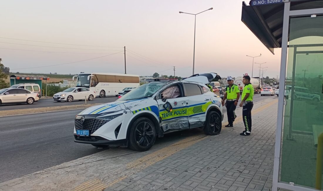 Mersin‘in Silifke ilçesinde trafik ışıklarında meydana gelen zincirleme kazada, 1’i