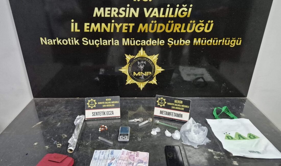 Mersin’de uyuşturucuya darbe: 90 şüpheli tutuklandı Mersin’de polis ekiplerinin yaklaşık bir aylık süreçte uyuşturucu madde ticaretine