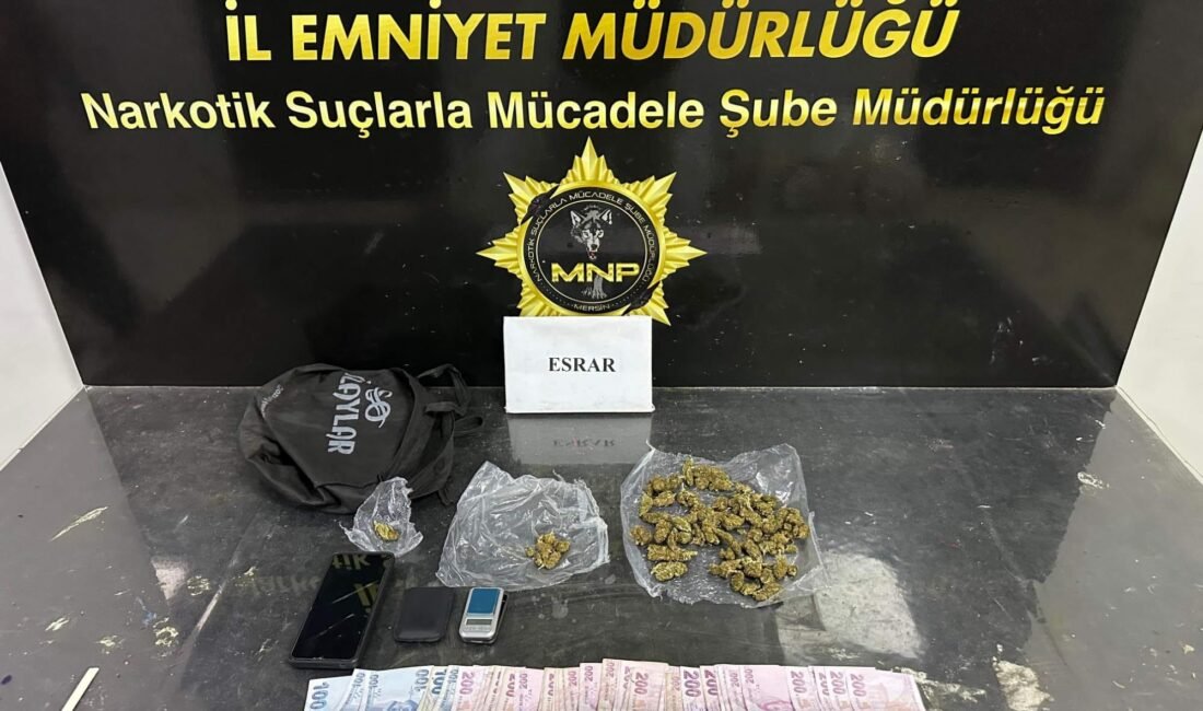 Mersin’de torbacı operasyonu: 3 tutuklama Mersin’de polisin torbacı olarak tabir edilen uyuşturucu tacirlerine yönelik gerçekleştirdiği