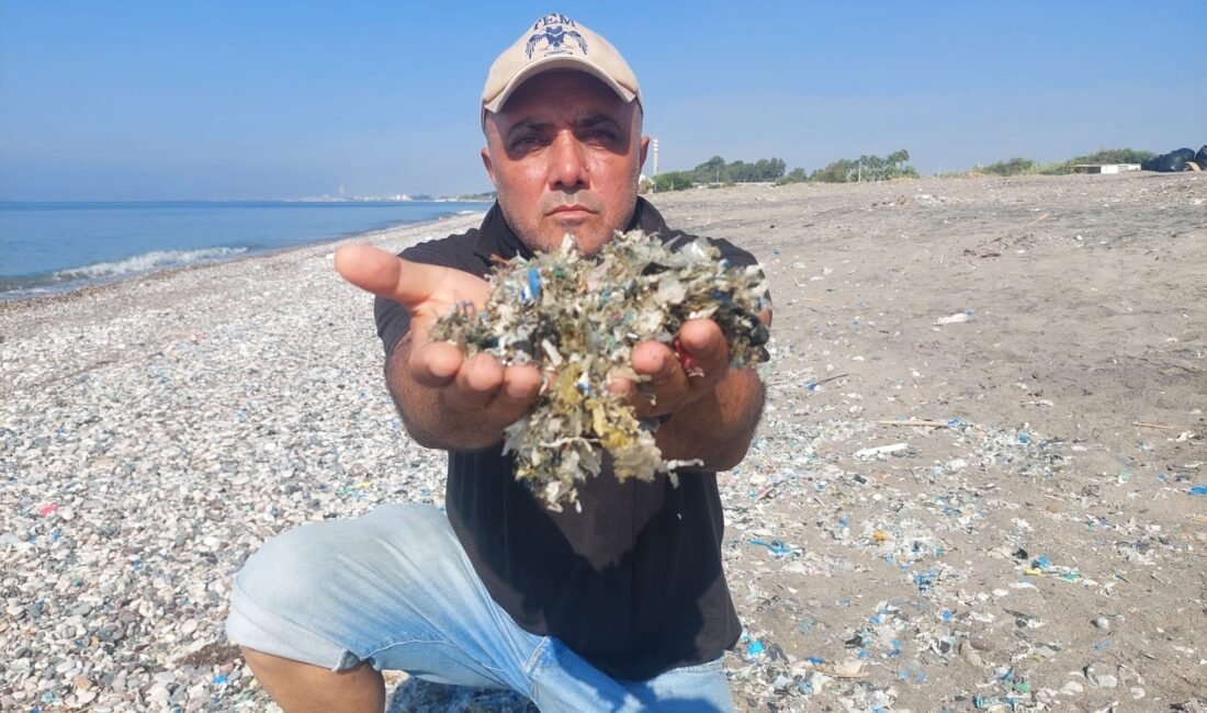 Tarsus-Kazanlı sahilinde plastik kirliliği Mersin’in Kazanlı ile Tarsus ilçesi arasındaki sahil şeridinde görülen yoğun
