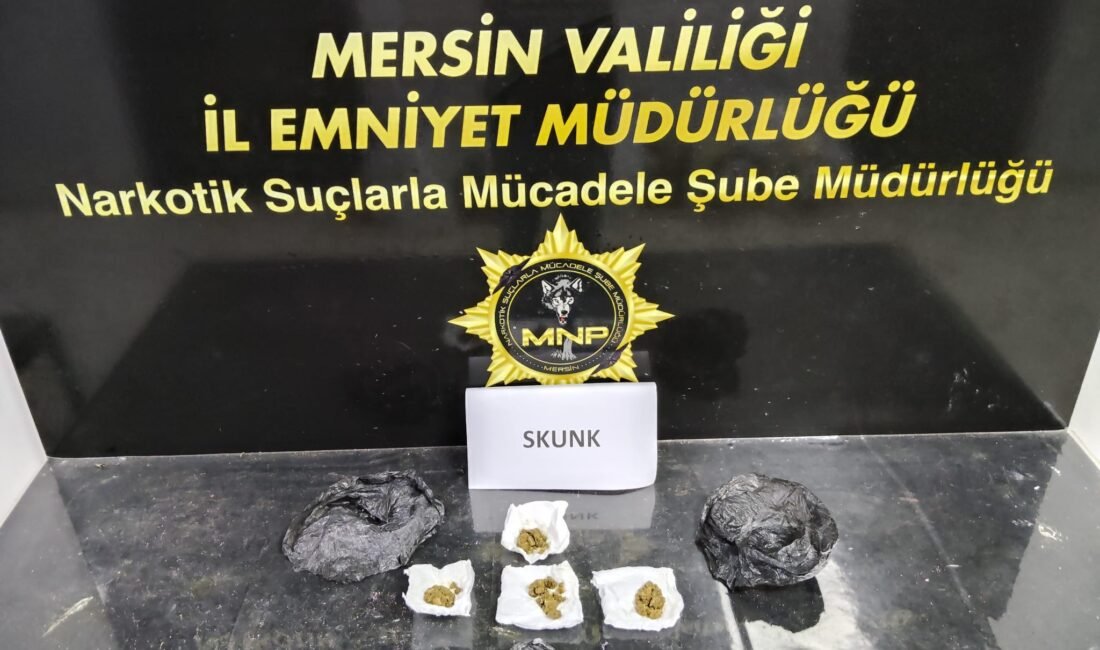 Mersin’de uyuşturucu madde ticareti yapan ve sokak satıcısı olarak tabir