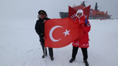 Kuzey Kutbu’na yapılan yolculuk, dünyanın dört bir yanından genç araştırmacıları