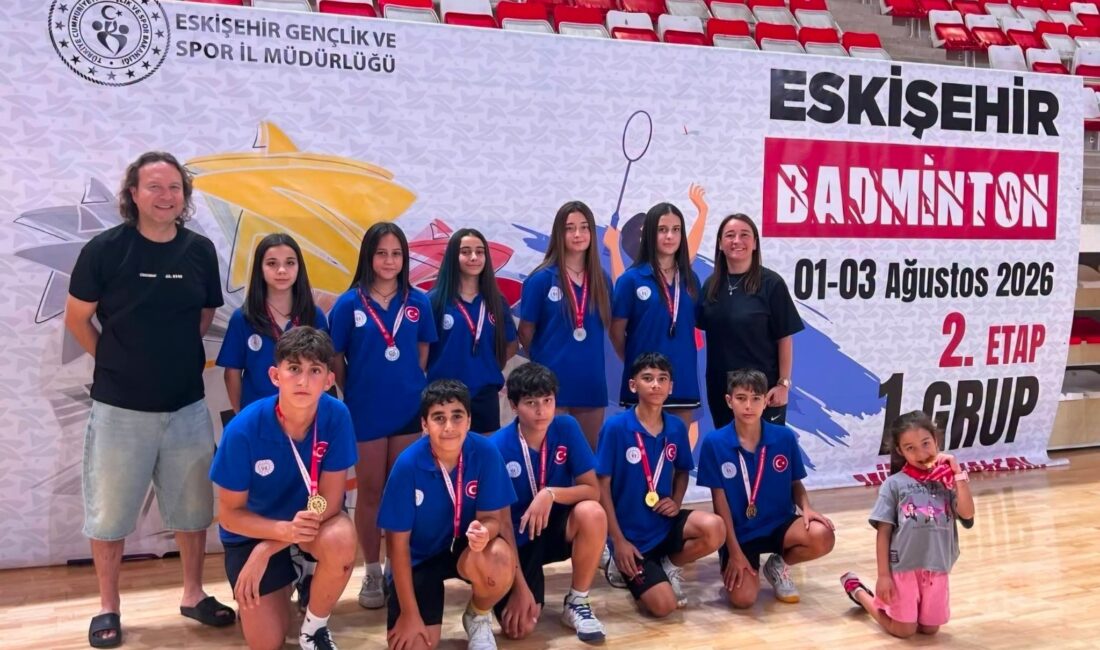 ANALİG Badminton’da Çifte Başarı 01-03 Ağustos tarihleri arasında Eskişehir’de düzenlenen Anadolu Yıldızlar Ligi (ANALİG)