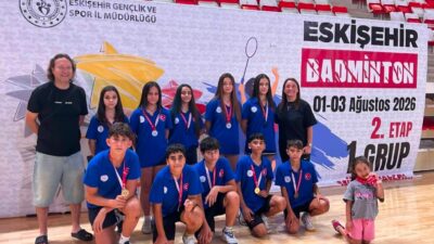 ANALİG Badminton’da Çifte Başarı 01-03 Ağustos tarihleri arasında Eskişehir’de düzenlenen Anadolu Yıldızlar Ligi (ANALİG)