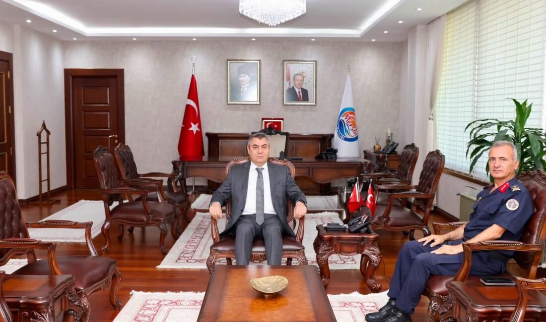 Vali Toros Osman Göllüce ile Görüştü Mersin Valisi Atilla Toros, Doğu Karadeniz Gümrük ve Dış Ticaret