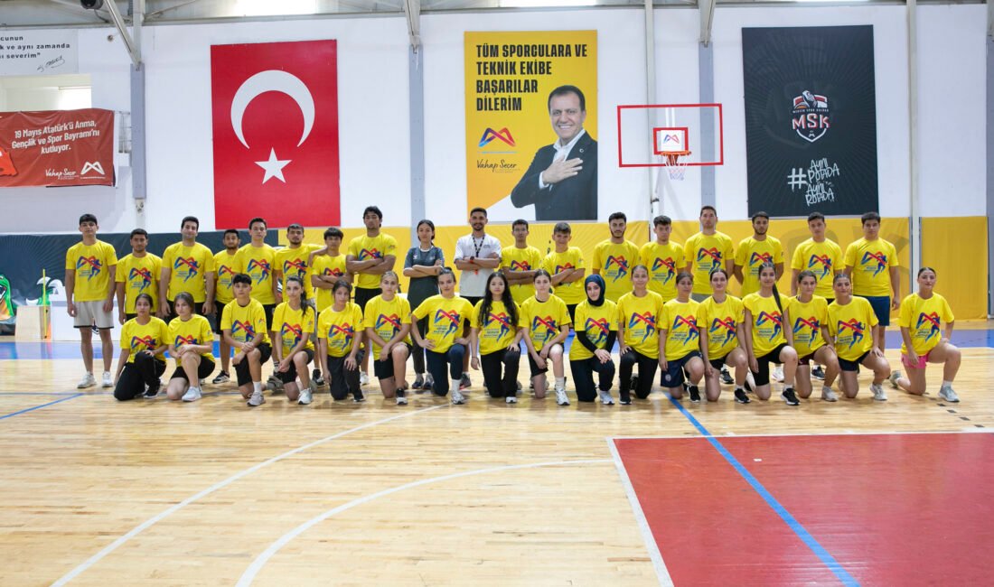 Mersin Büyükşehir Belediyesi; gençlerin mesleki ve akademik hedeflerine ulaşmalarına destek