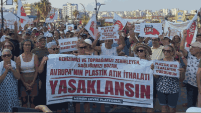 Mersin Çevre Platformu öncülüğünde Silifke’de bir araya gelen vatandaş, plastik