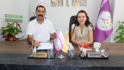 DEM Parti Mersin İl Eşbaşkanları Eylem Sonuvar ve Adnan Şahin,