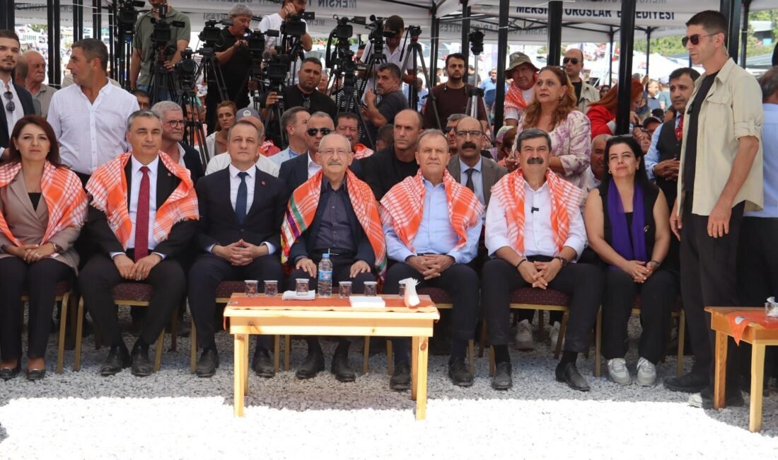 Kılıçdaroğlu Yörük etkinliğinde konuştu: “Yörük demek özgürlük demektir” CHP Genel Başkanı Kemal Kılıçdaroğlu, Mersin’in Toroslar ilçesinde düzenlenen 2. Kardeş