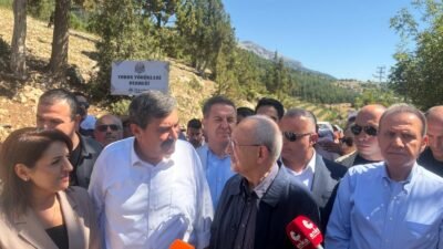 TOROSLAR’IN ZİRVESİNDE BÜYÜK BULUŞMA Cumhuriyet Halk Partisi (CHP) Genel Başkanı Kemal Kılıçdaroğlu’nun katıldığı 2.
