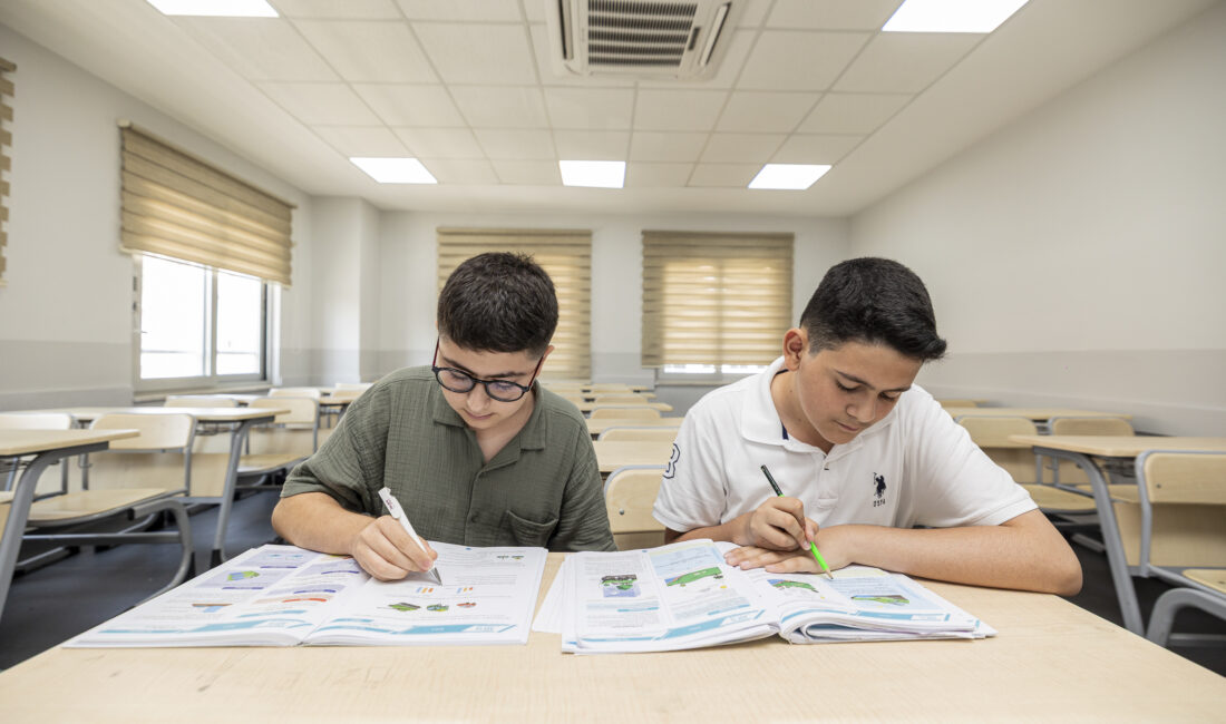MERSİN BÜYÜKŞEHİR KURS MERKEZLERİ LGS’DE BAŞARI GELENEĞİNİ SÜRDÜRDÜ Mersin Büyükşehir Belediyesi’nin Eğitim ve Öğretimi Destekleme Kurs Merkezlerinde eğitim
