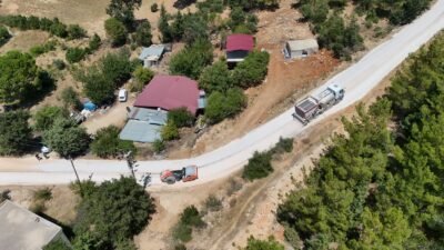 Mersin Büyükşehir Belediyesi, kent genelinde sürdürdüğü ulaşım yatırımlarına kırsal mahallelerde