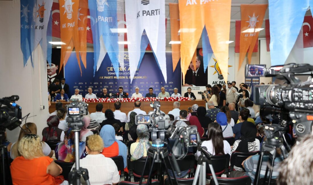 Başkan Aldemir: “Türkiye için çalışmayı sürdüreceğiz” AK Parti’nin 25’inci kuruluş yıl dönümü dolayısıyla Mersin‘de düzenlenen programda konuşan Mersin İl