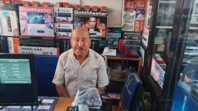 Radyo ve televizyon tamirciliğinde 55 yılı geride bıraktı &nbsp; Mersin’in