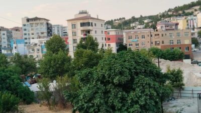 Mersin’in yayla kenti Gülnar’da yaz aylarıyla birlikte artan nüfus, sivrisinek