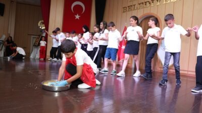 Akdeniz Belediyesi Kültür ve Sosyal İşler Müdürlüğü tarafından “Emekten Sahneye”