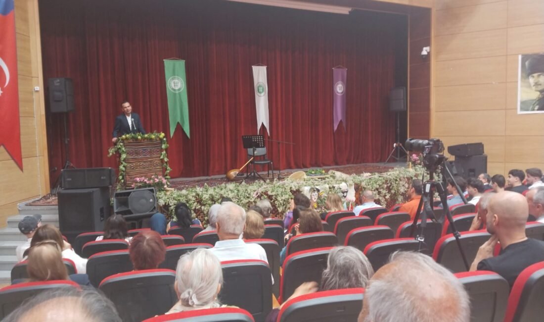 GÜLNAR’DA “KADIN VE TOPLUM” SEMPOZYUMU BAŞLADI Mersin’in Gülnar ilçesinde düzenlenen 9. Uluslararası Gülnar Bilim ve Sanat