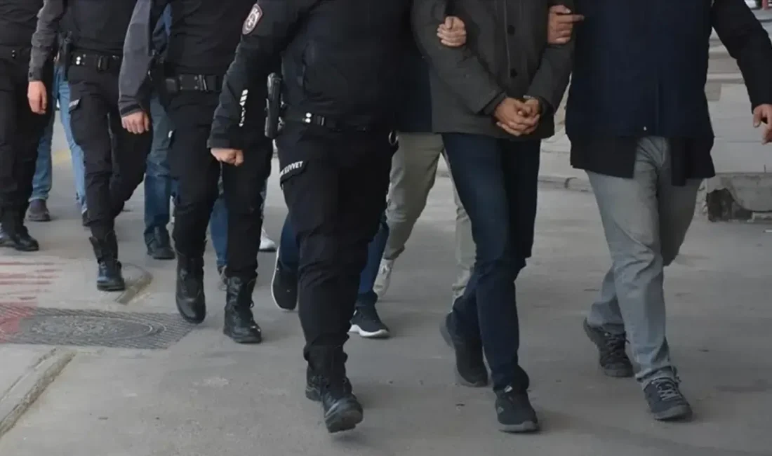 Mersin’de ‘Daltonlar’ suç örgütüne operasyon: 6 tutuklama Mersin polisinin eylem yapmaya gelen ‘Daltonlar’ suç örgütüne yönelik gerçekleştirdiği