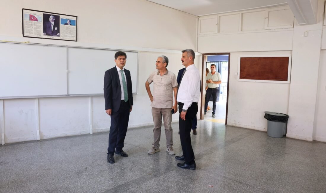 İl Millî Eğitim Müdürü Muhammed Özdemirci, Mürüvvet Faik Uğuz İlkokulunu