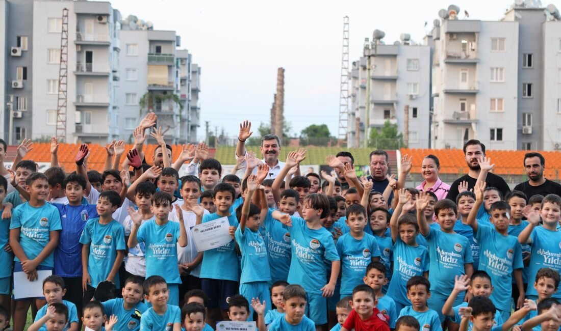 “TEK KOŞULUMUZ DERSLERİNDE BAŞARILI OLMALARI” Toroslar Belediyesi Spor Kulübü bünyesinde 7-14 yaş arasındaki çocuklara yönelik