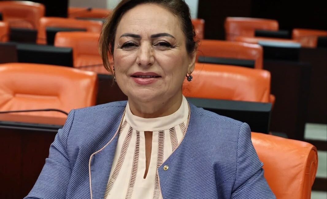 “Akdeniz, plastik tehdidi altında” CHP Adana Milletvekili ve TBMM Başkanlık Divanı Üyesi Dr. Müzeyyen