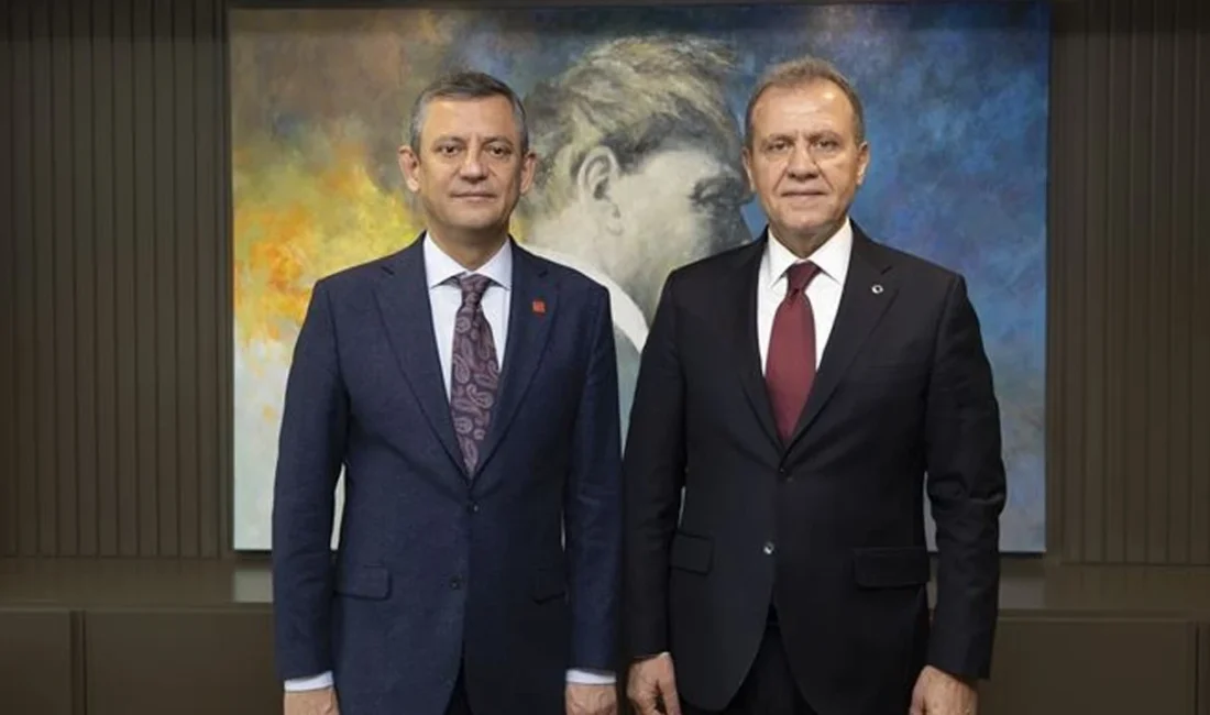 ‘Vahap Seçer’in CHP’ye yaptığı bağlılık duygusu bizim yaptığımızdan farklı değil’ YENİ Parti Genel Başkanı Özgür Özel, Mersin Büyükşehir Belediye Başkanı