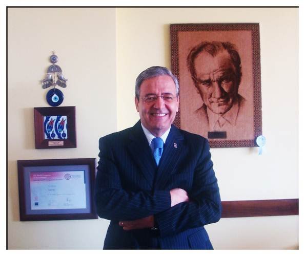 AHMET AKIN: “MERSİNLİYİ YAŞAT Kİ, MERSİN YAŞASIN” Yeminli Mali Müşavir Ahmet Akın, Mersin’in kent kimliğine ve aidiyet duygusuna