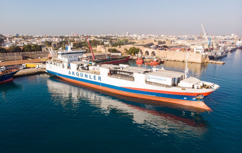 Ro-Ro Marin seferlerine başladı Akgünler Denizcilik’e ait Ro-Ro Marin, Mersin Limanı’nda gerçekleştirilen Liman Devleti