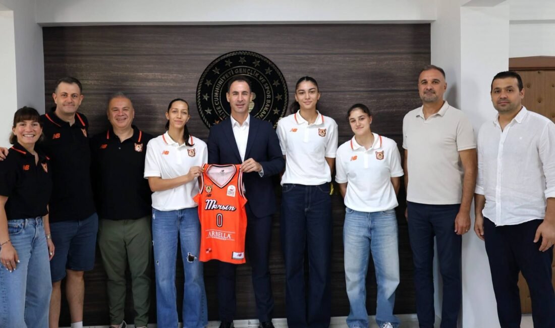 ÇBK Mersin Basketbol Kulübü altyapı sporcuları Kadriye Duru Özek, Ayşe