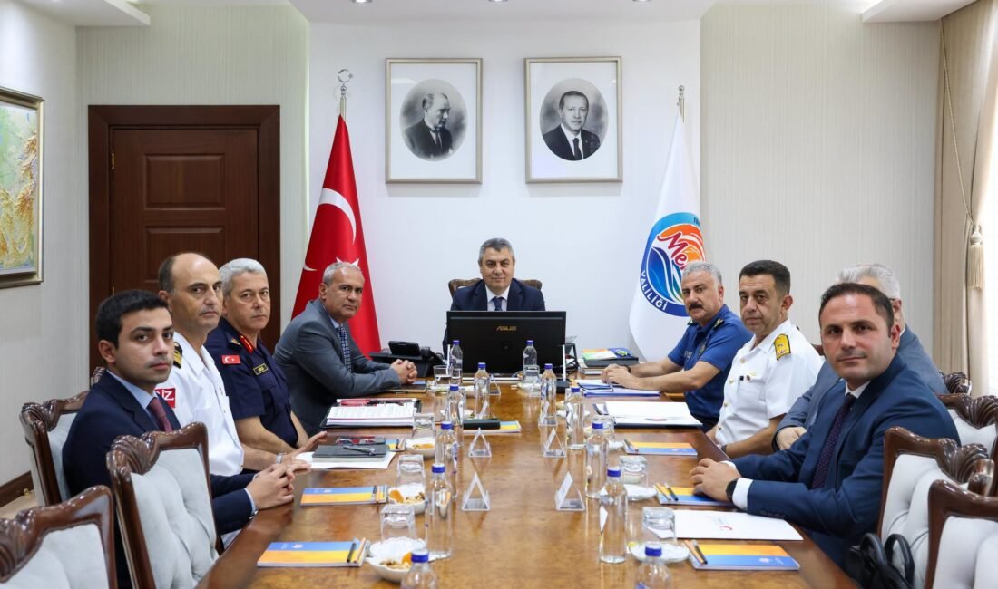 Mersin Valisi Atilla Toros başkanlığında, Güvenlik ve Asayiş Değerlendirme Toplantısı