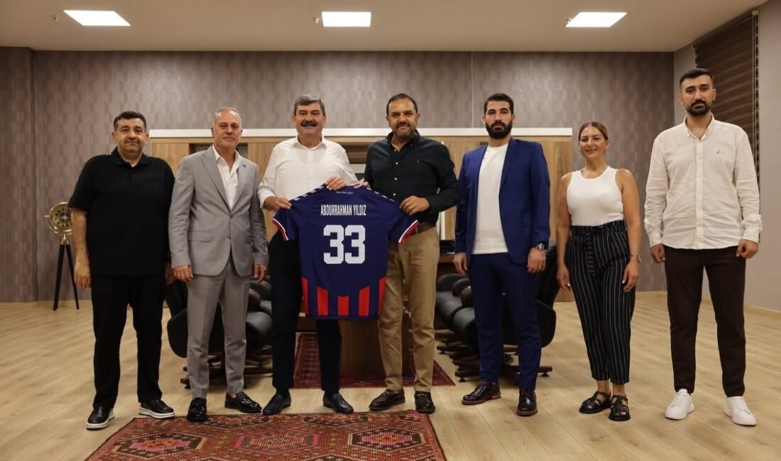 MİY YÖNETİMİ ZİYARETLERİNİ SÜRDÜRÜYOR Yeni Mersin İdman Yurdu Kulüp Başkanı Murat Altındere ve Yönetim