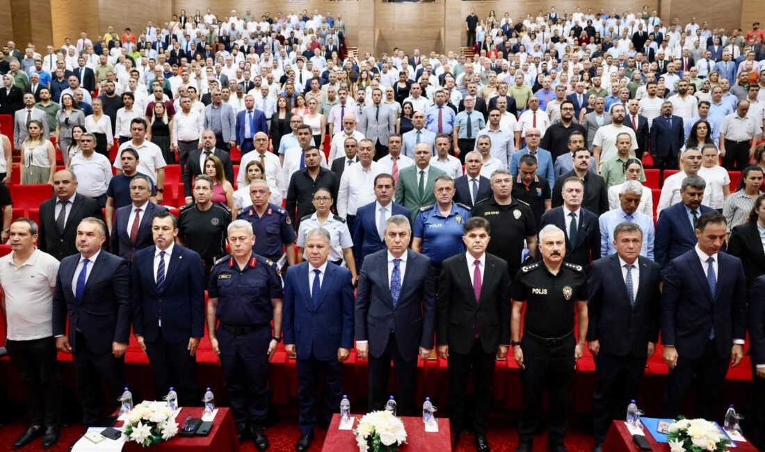 Mersin Valisi Atilla Toros başkanlığında, Mersin Üniversitesi Akdeniz Kültür Merkezi’nde