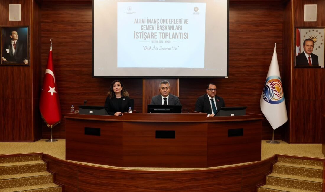 Mersin Valisi Atilla Toros başkanlığında, Alevi-Bektaşi Kültür ve Cemevi Başkanı