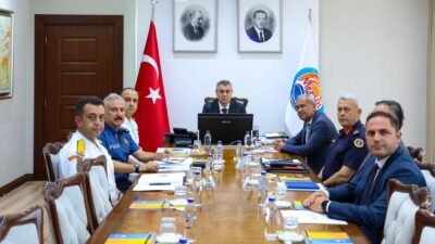 Mersin Valisi Atilla Toros başkanlığında, Güvenlik ve Asayiş Değerlendirme Toplantısı