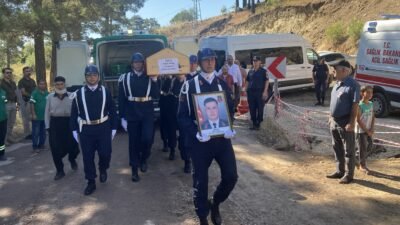 Kuzey Kıbrıs Türk Cumhuriyeti’nin (KKTC) Girne kenti açıklarında batan yolcu