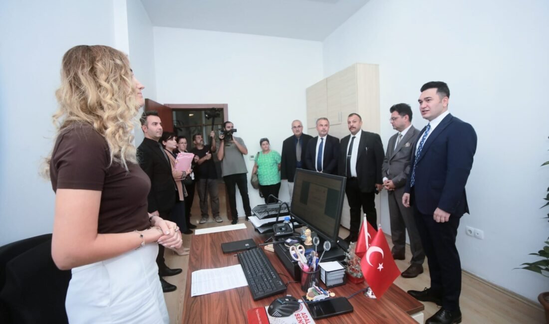Başsavcı Emre,” Yargı hizmetlerinin hızlı, etkin ve erişilebilir şekilde sunulması büyük önem taşımaktadır” Mersin Adliyesi’nde yargı hizmetlerinin daha etkin, hızlı ve erişilebilir şekilde sunulmasına