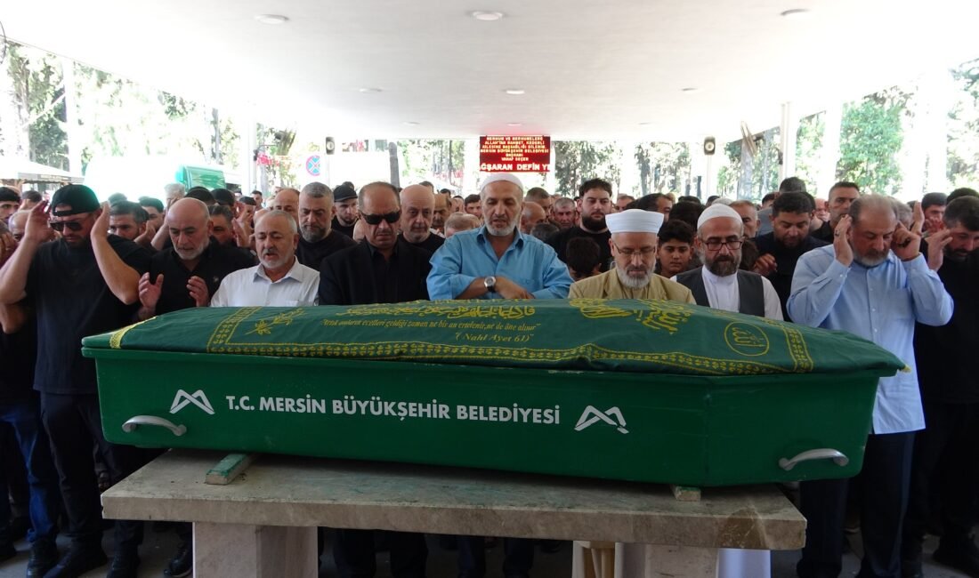 Belçika’da polis tarafından vurulduğu öne sürülen 4 çocuk babası Mersin’de defnedildi Belçika’da çocuklarıyla gittiği parkta çıkan olayda polis tarafından vurularak hayatını
