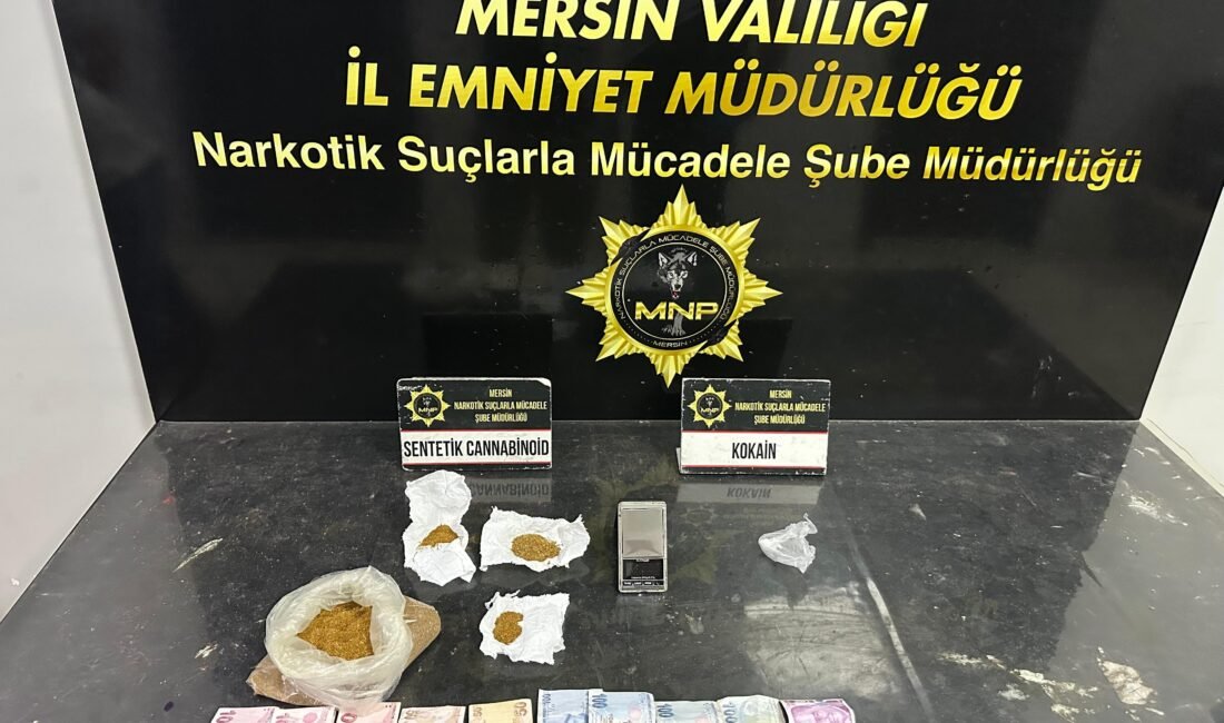 Mersin’de torbacılara yönelik operasyonda 3 şüpheli tutuklandı Mersin’de uyuşturucu madde ticareti yapan ve ‘torbacı’ olarak tabir edilen