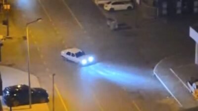 Mersin’in Erdemli ilçesinde Tofaş Şahin marka otomobil ile drift atan