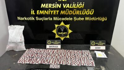 Mersin’de uyuşturucu operasyonu: 2 tutuklama Mersin’de polisin düzenlediği operasyonda “uyuşturucu madde ticareti” suçundan gözaltına alınan