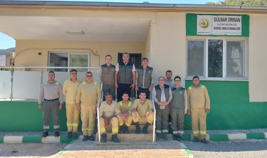 Mersin’de orman yangını alarmı: Ekipler teyakkuzda Mersin’de yüksek sıcaklık, düşük nem ve kuvvetli rüzgar nedeniyle orman