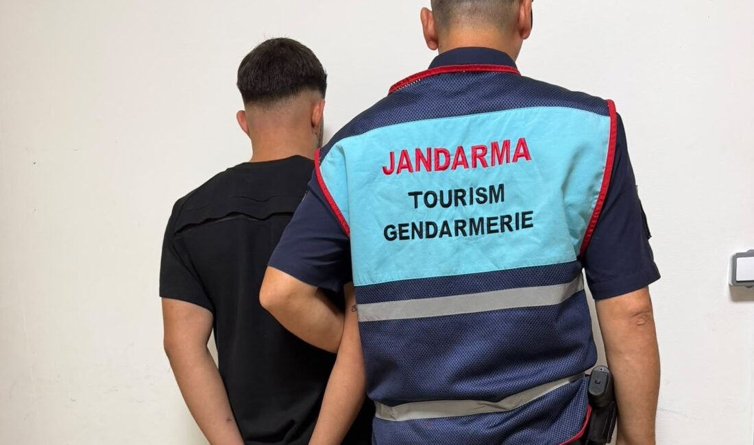 Mersin’deki uyuşturucu operasyonlarında 16 şüpheli tutuklandı Mersin Cumhuriyet Başsavcılığı koordinesinde emniyet ve jandarmanın son 10 gün