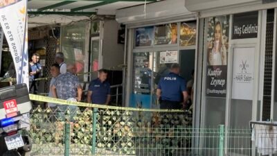 Uzaklaştırma kararı bulunan koca dehşet saçtı: 2 ölü Mersin‘in Tarsus ilçesinde hakkında uzaklaştırma kararı bulunan İsmail S. (47),