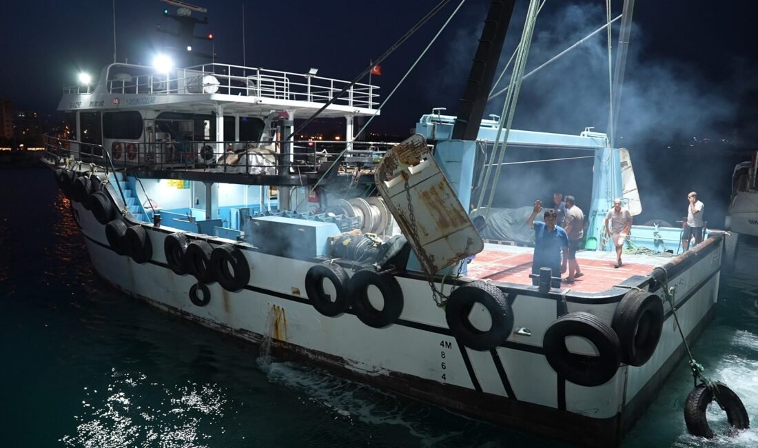Akdeniz’de 5 aylık av yasağının sona ermesiyle birlikte Mersin’deki 7