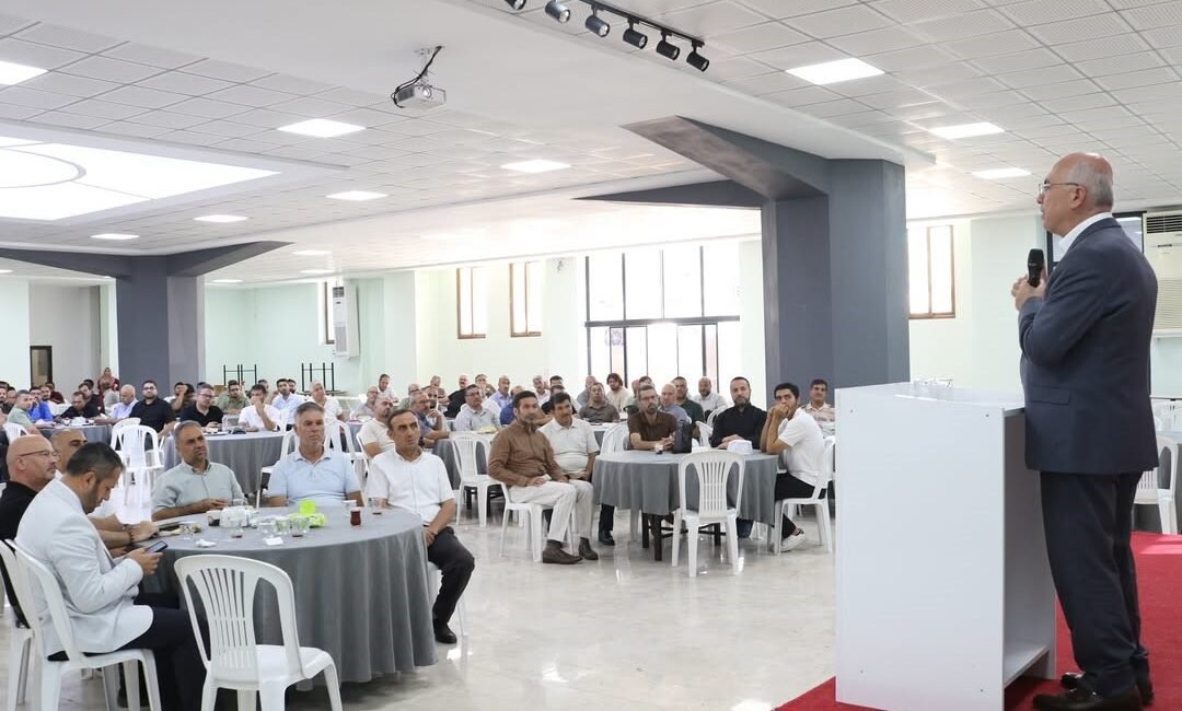 Müftü Topal:” Din görevlilerimizdeki gayretin eksilmeden devam ettiğini görmek bizi mutlu ediyor” Mersin’in Erdemli ilçesinde din görevlileri ile biraya gelen İl Müftüsü