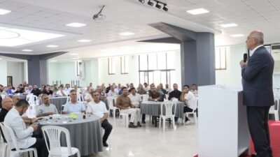 Mersin’in Erdemli ilçesinde din görevlileri ile biraya gelen İl Müftüsü
