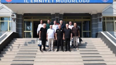 Mersin İl Emniyet Müdürü Fahri Aktaş, yaş haddi sebebiyle emekli olan