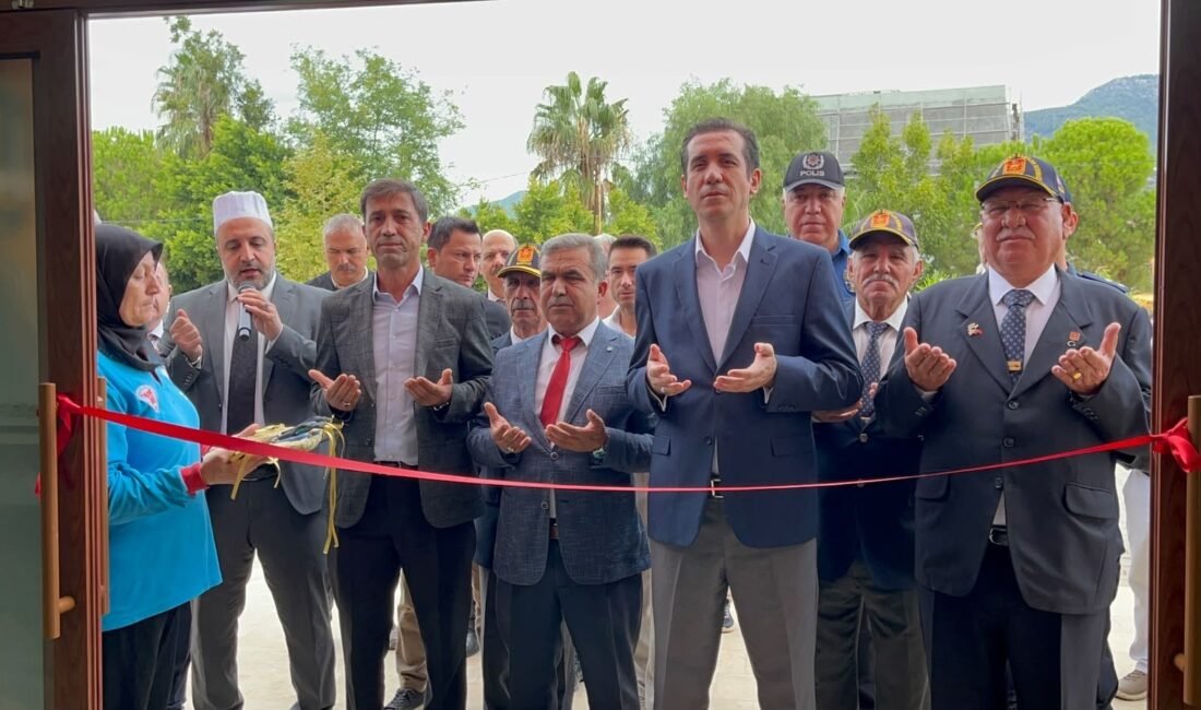 Bozyazı’ya okuma salonu ve sosyal yaşam alanı kazandırıldı Mersin’in Bozyazı ilçesinde, çocuk ve gençlerin eğitim, kültür ve sosyal