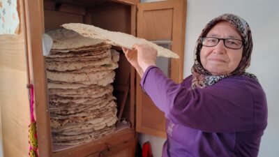 Mersin’de 3 çocuk annesi 69 yaşındaki Fatma Dinç’in hayatı çatma